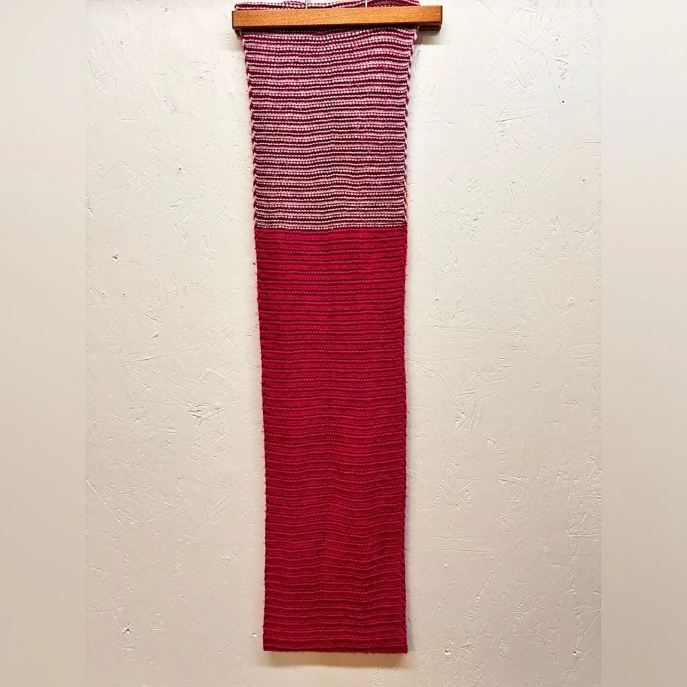 The North Face multicoloured knit infinity scarf - Picture 3 of 9